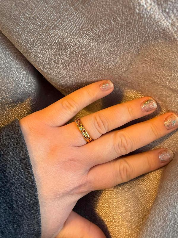 Review Thumbnail Image 0 379662114