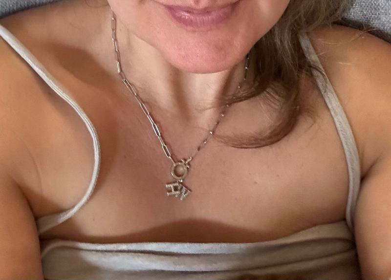 Customer carousel item 8.