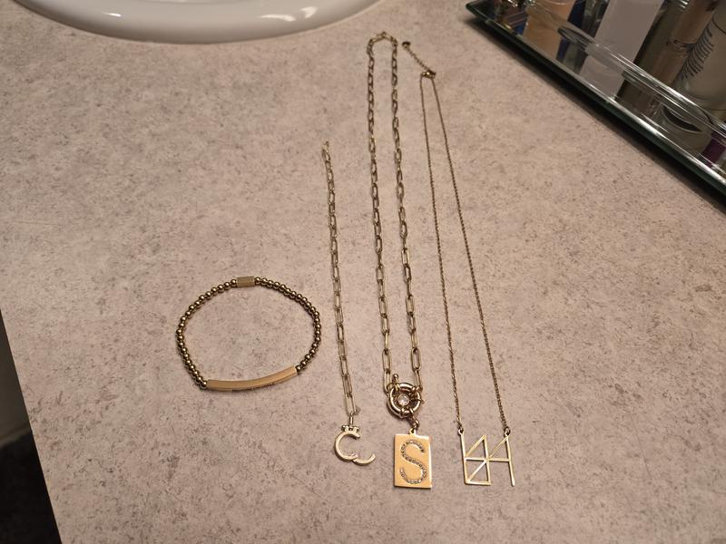 Customer carousel item 1.