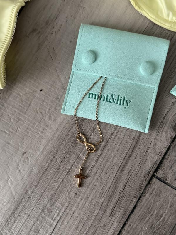 Customer photo for "Peeled and tarnished within one week"