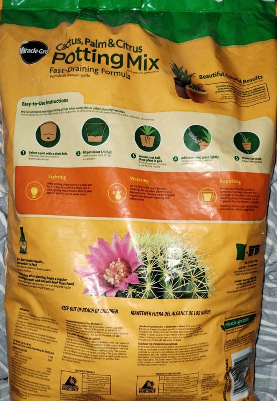 Miracle-Gro 8 qt. Cactus, Palm and Citrus Potting Soil Mix at Tractor ...