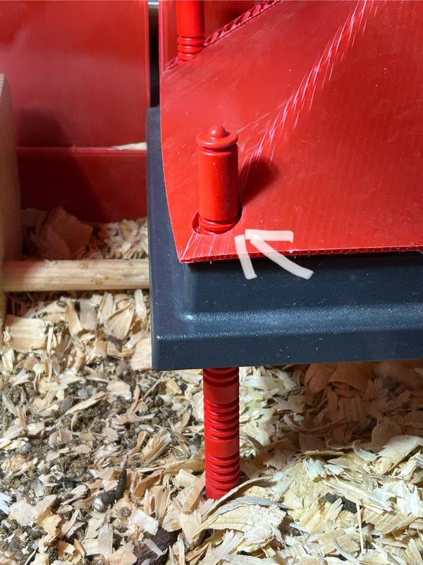 Gap between post and post hole