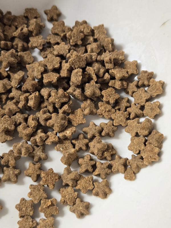 small star shaped kibble