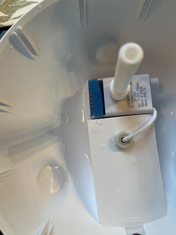 Filter doesn't even fill the slot in the pump allowing water to flow around it. Original filter was much thicker to fill whole slot.