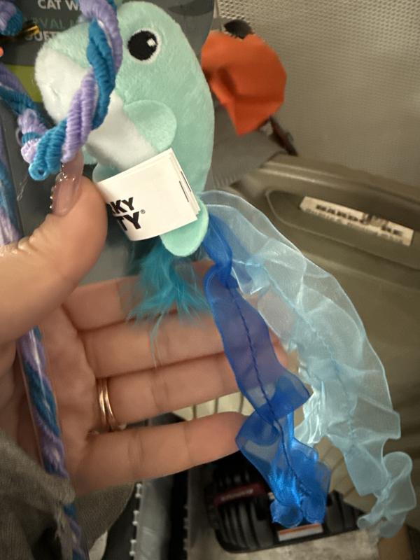 Broken blue feather, or just not attached properly.