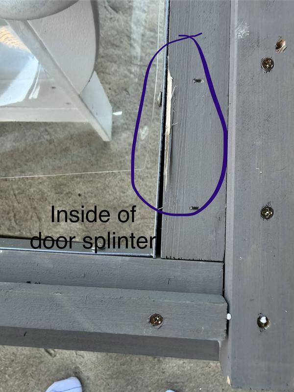 This is how this piece arrived with a splinter off.