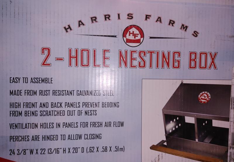Unboxing the 2-Hole Harris Farms Nesting Box.