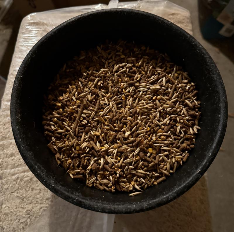 Easy to scoop and measure plus smells nice!