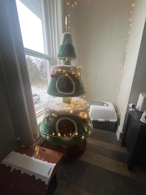 I do love how large the bottom cubby is!!!!