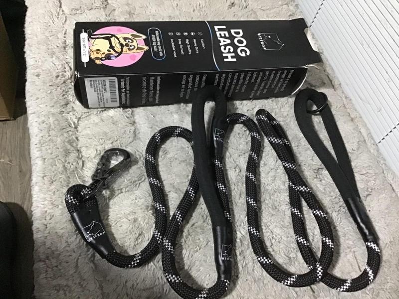 Heavy-Duty 6FT Dog Leash with Lockable Hook