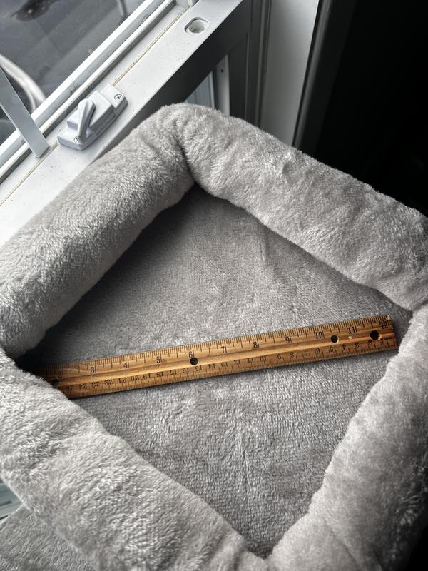 The birds nest is 12"x12' on the outside the inside is onlt 8'x8'