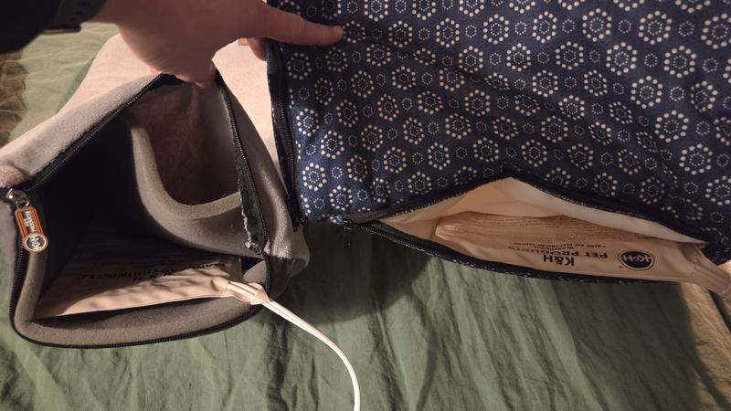 Very little insulation between cat and heat source