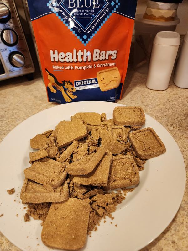 BLUE BUFFALO Health Bars Baked with Pumpkin Cinnamon Dog Treats