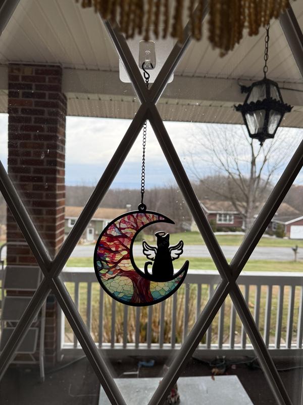 Beautiful suncatcher memorial.