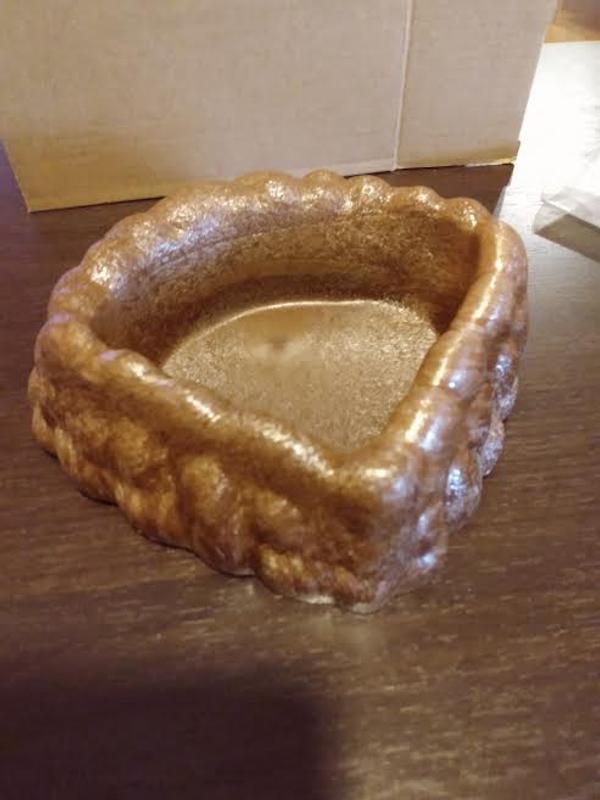 Frisco Reptile Waterer and Feeding Corner Rock Bowl