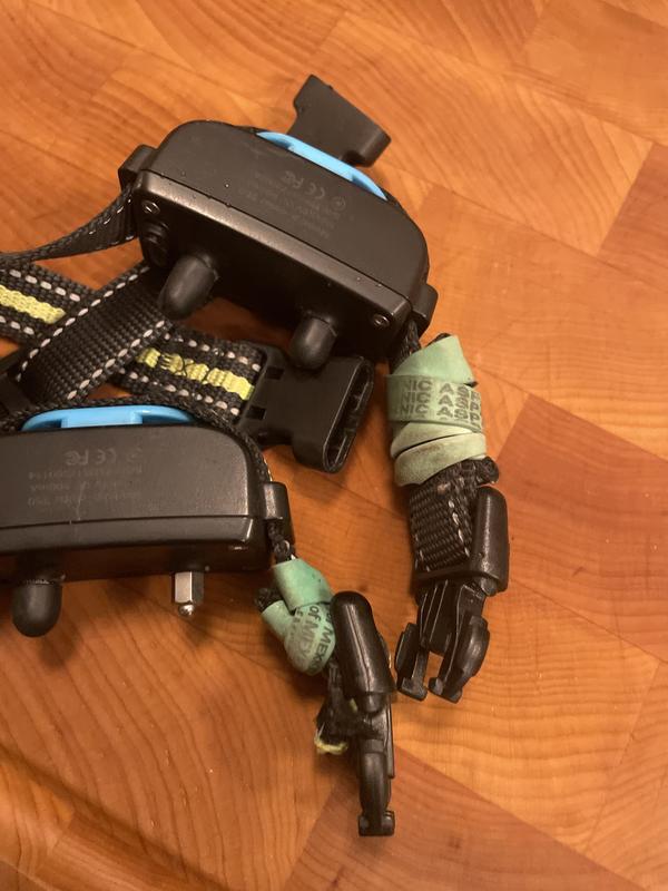 Needs rubber bands to keep it together