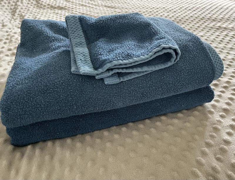 Washes well without discoloration