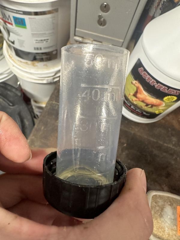 Once the oil is wiped off of the cap it is very easy to see the measurements