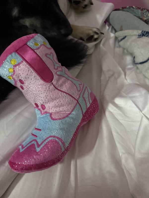 Where she left her new favorite toy