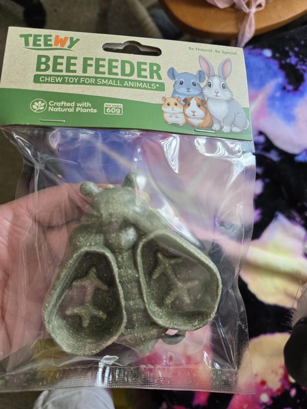The treat which is akso a feeder.