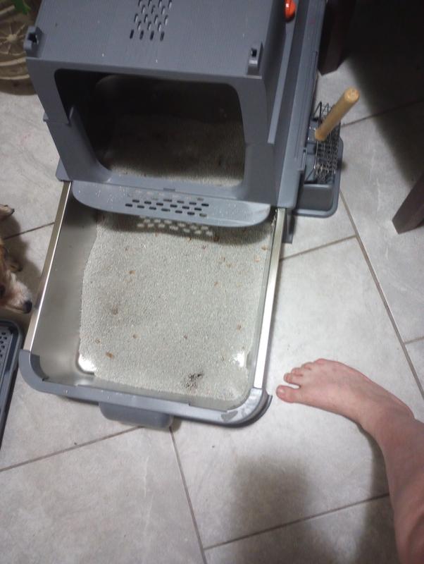 Easy to slide out and clean