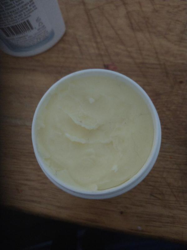 Very creamy with a little oily feel