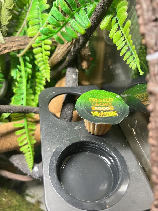 The pod doesn’t fit in holder.