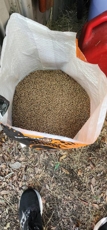 Well made food. Perfect size pellets.