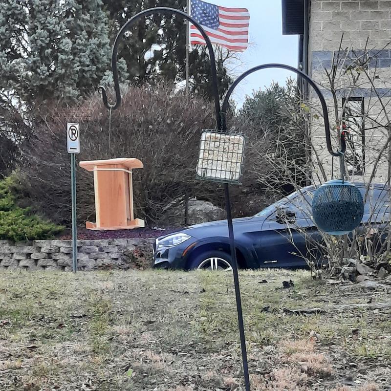 Office feeder station