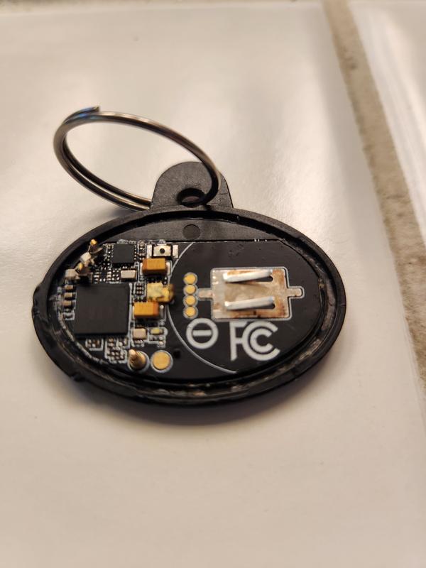 YIP Smart Tag Dog ID Tag Works with Samsung Galaxy Phones, Oval, Rose