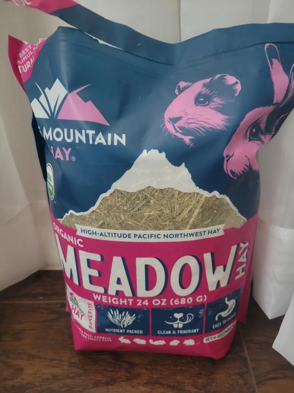 Rabbit likes the hay. Texture is fine.