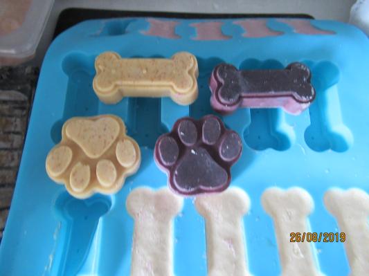 Hycsc Dog Treat Silicone Molds - Silicone Puppy Dog Treat Mold, Non-Stick Dog Treat Molds, Food Grade Dog Bone Mold, Great for Making Dog Treat