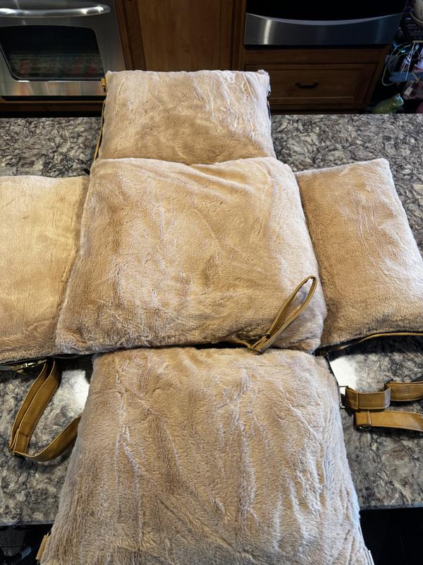 After I put cushions in the zipper pockets