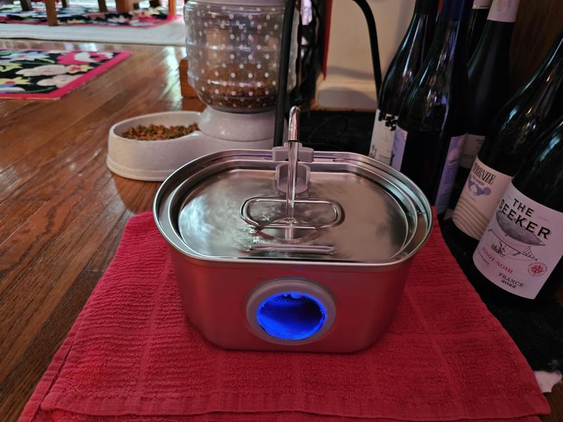The perfect water fountain for a multi-kitty household!