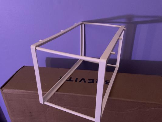 There are 3 suction cup pegs on each rectangle frame.