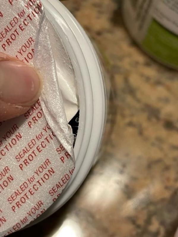 The seal on all the jars we've received since December 2022 are defective