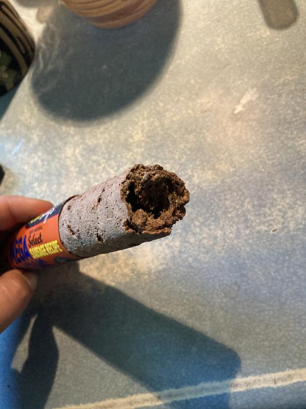 Broken end (middle of treat)