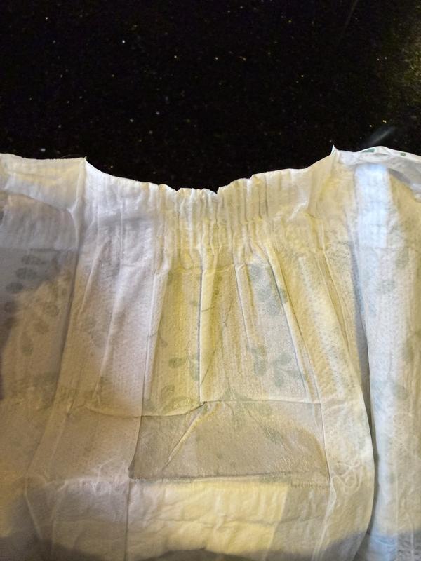 Waist gusseting in a super soft material that molds to the body.