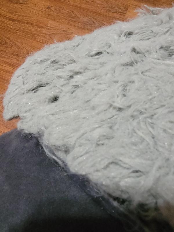 should be furry and fluffy