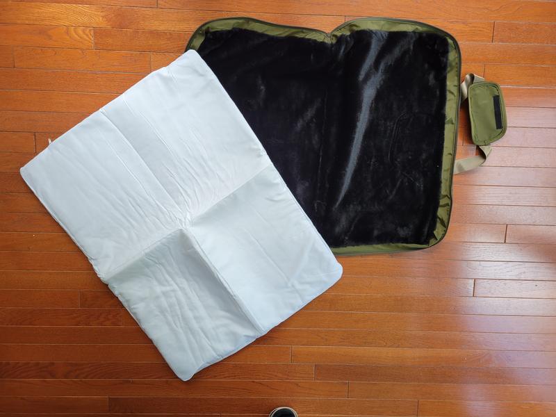 The padding can be removed for washing