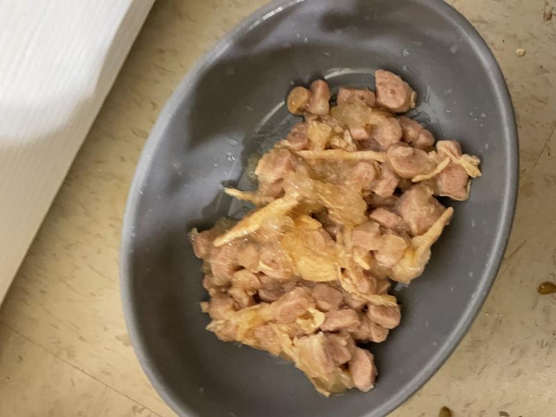 Real chunky chicken with broth