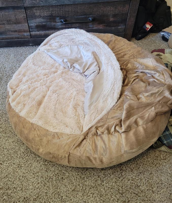 the top part never stays up for my dog to climb into it