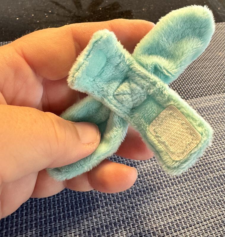 Removable Velcro bunny tie