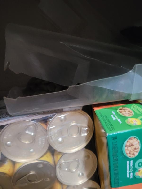 Case of wet food smashing the treats