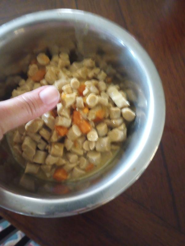 You can see that the bits are smaller than my thumb nail, about pencil eraser size or smaller.