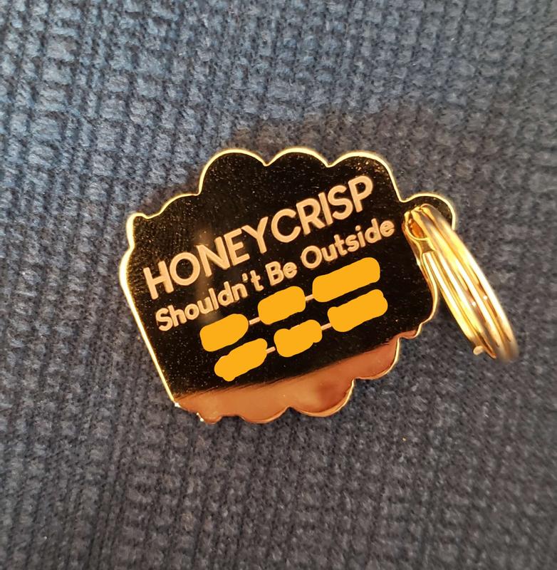 Engraving on the back is nice and clear. Looks like I will hold up to time