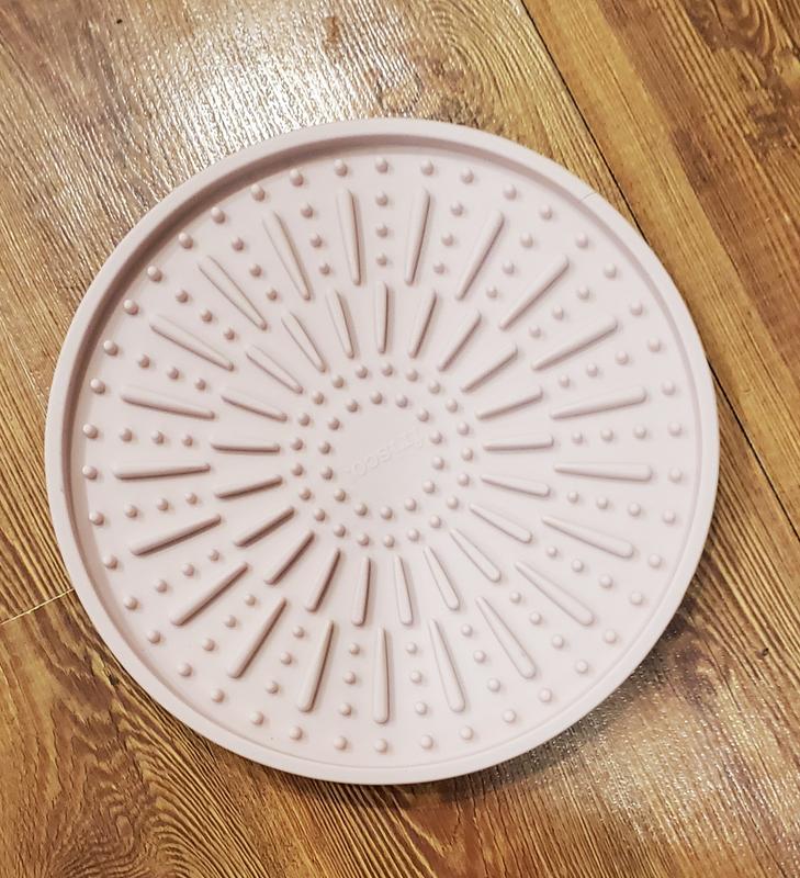 FRISCO Silicone Dog & Cat Lick Mat with Suction Cups, Pink