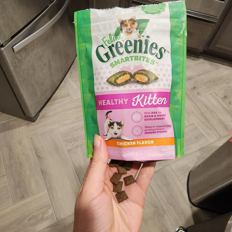 GREENIES Smartbites Kitten Chicken Flavor Cat Crunchy Treat, 2.1oz