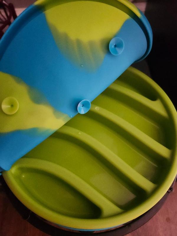 Suction for lick mat and easy clean slow feeder bowl