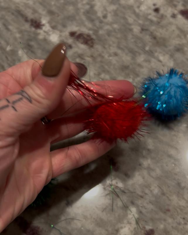 Easily removing the plastic strands with two fingers